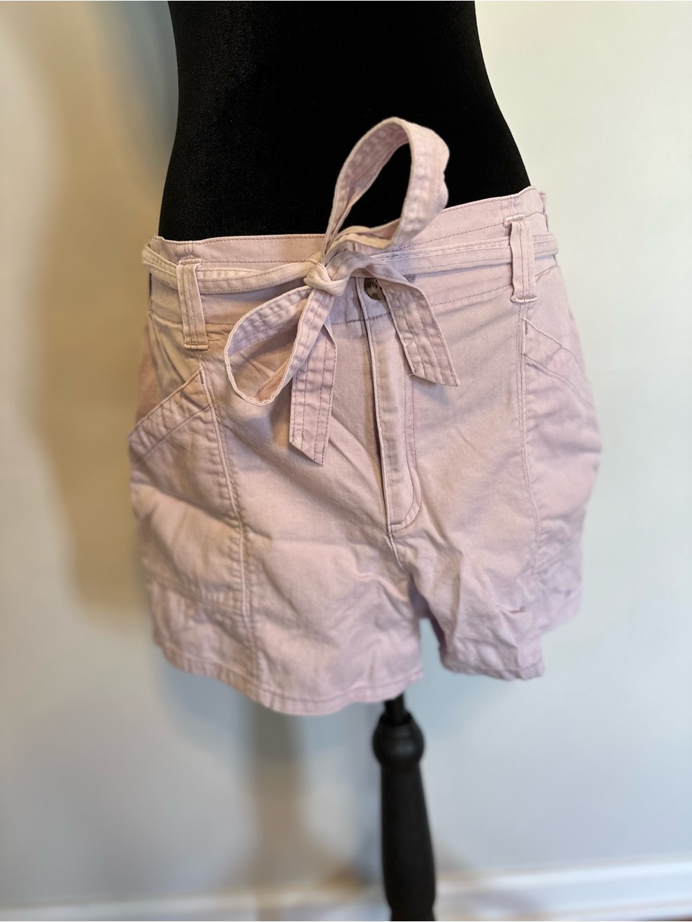 Old Navy Size M Lilac Purple Tie-Waist Lightweight Cargo Shorts